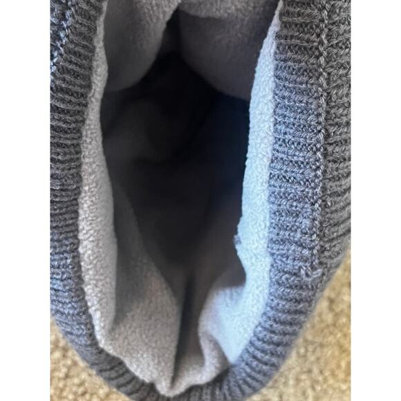 Vegas Golden Knights Blingy beanie warm cozy Las Vegas hockey winter - Picture 7 of 7